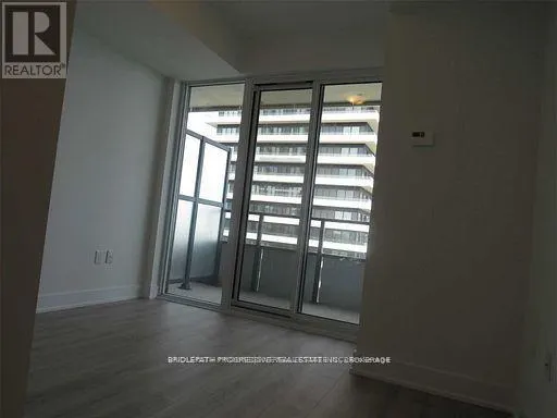 3918 - 30 SHORE BREEZE DRIVE