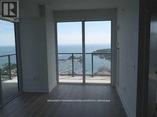 3918 - 30 SHORE BREEZE DRIVE