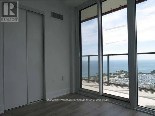 3918 - 30 SHORE BREEZE DRIVE