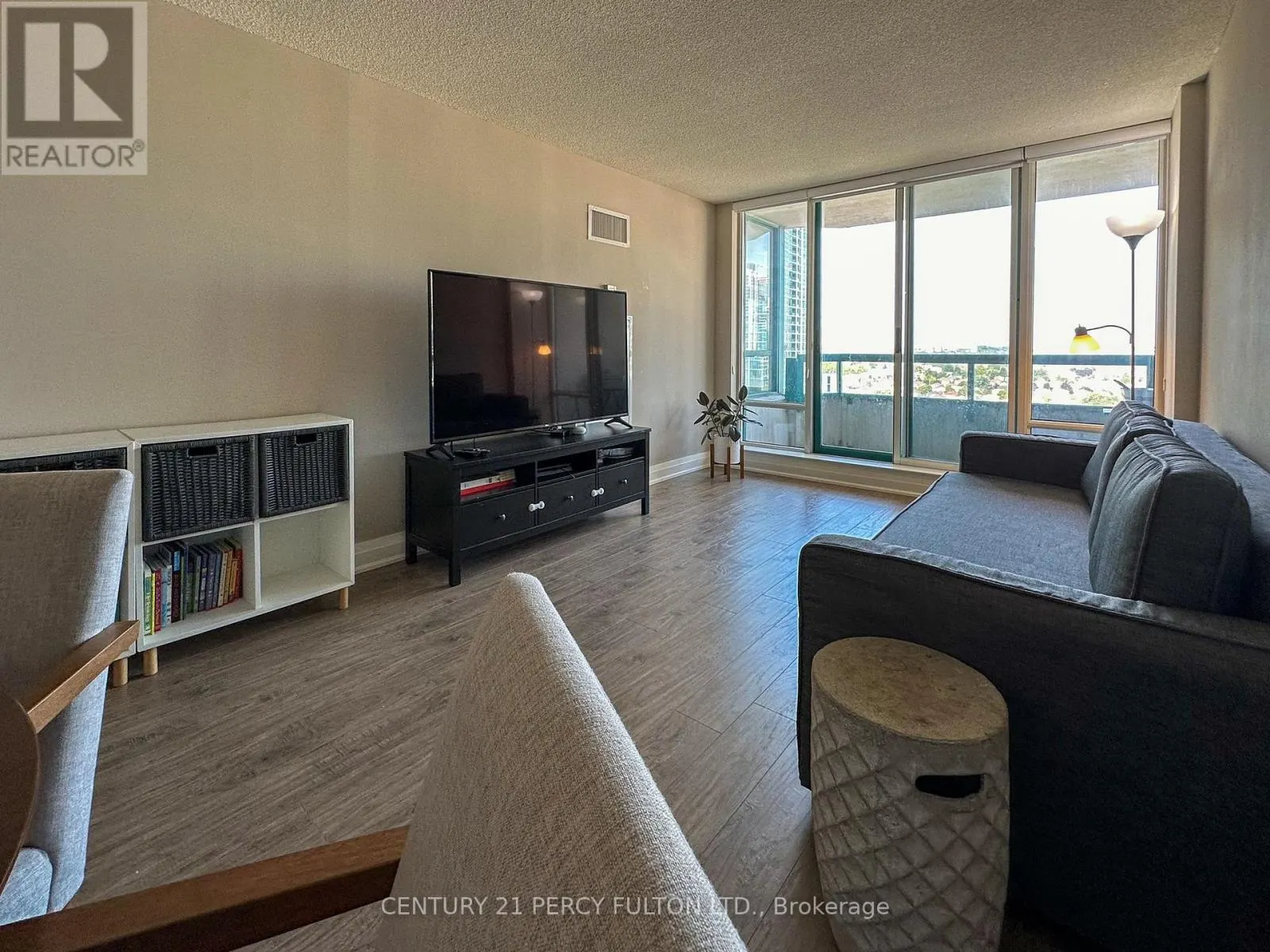 1511 - 550 WEBB DRIVE