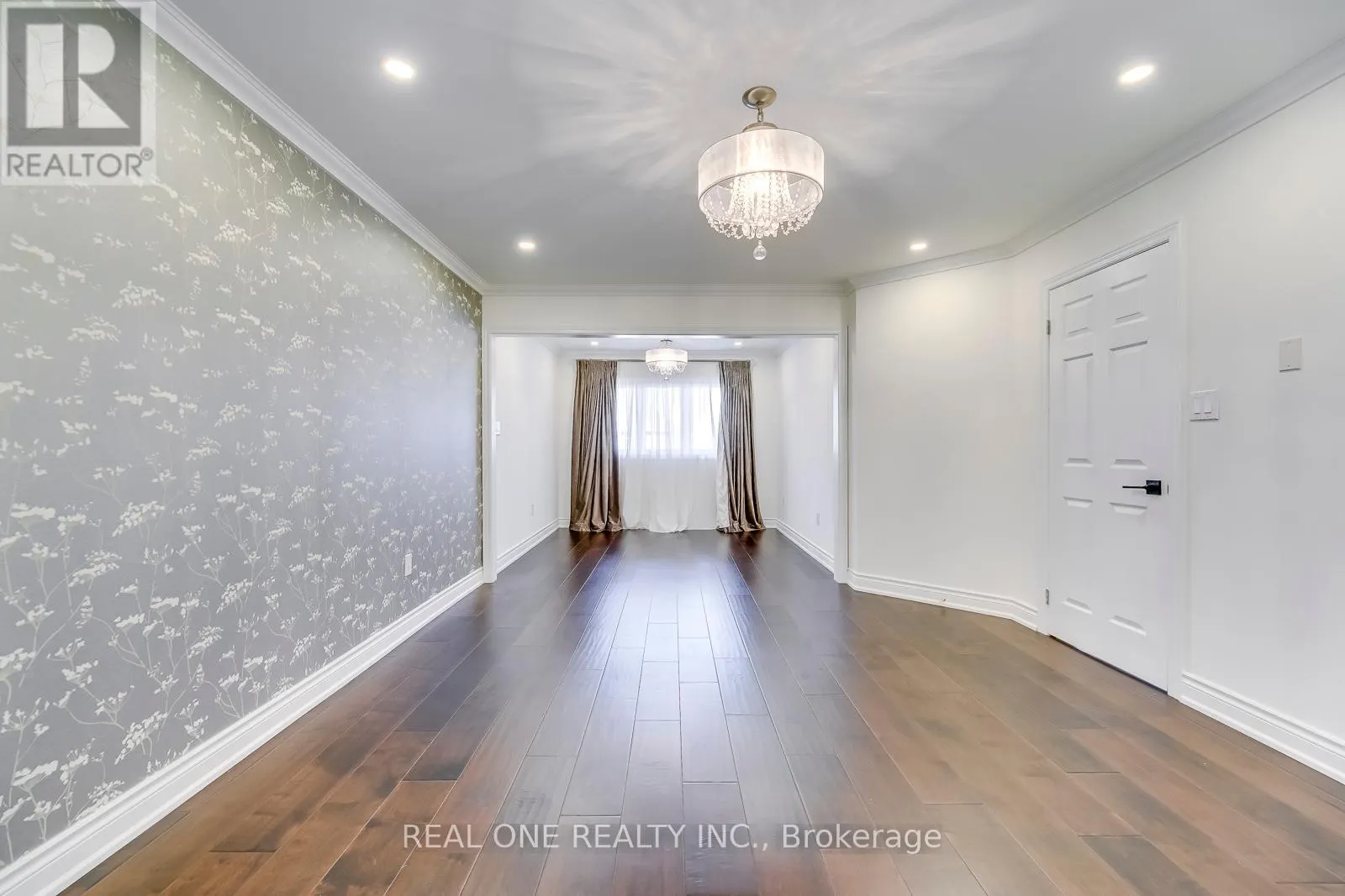 5523 FRESHWATER DRIVE