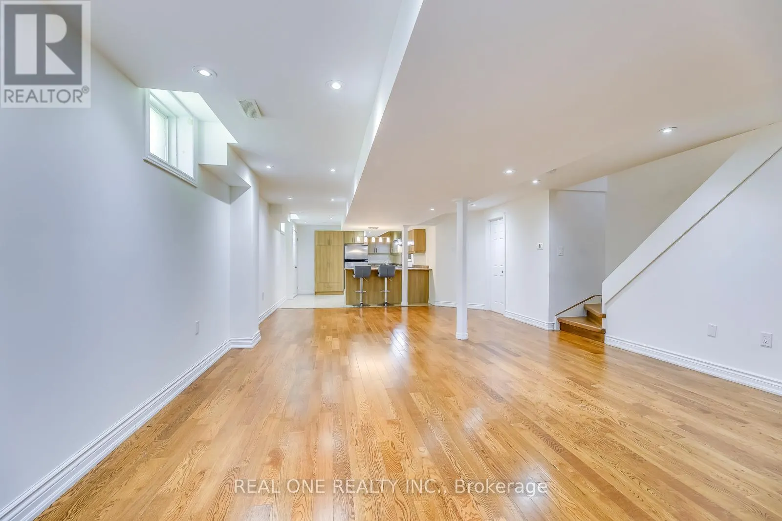 5523 FRESHWATER DRIVE