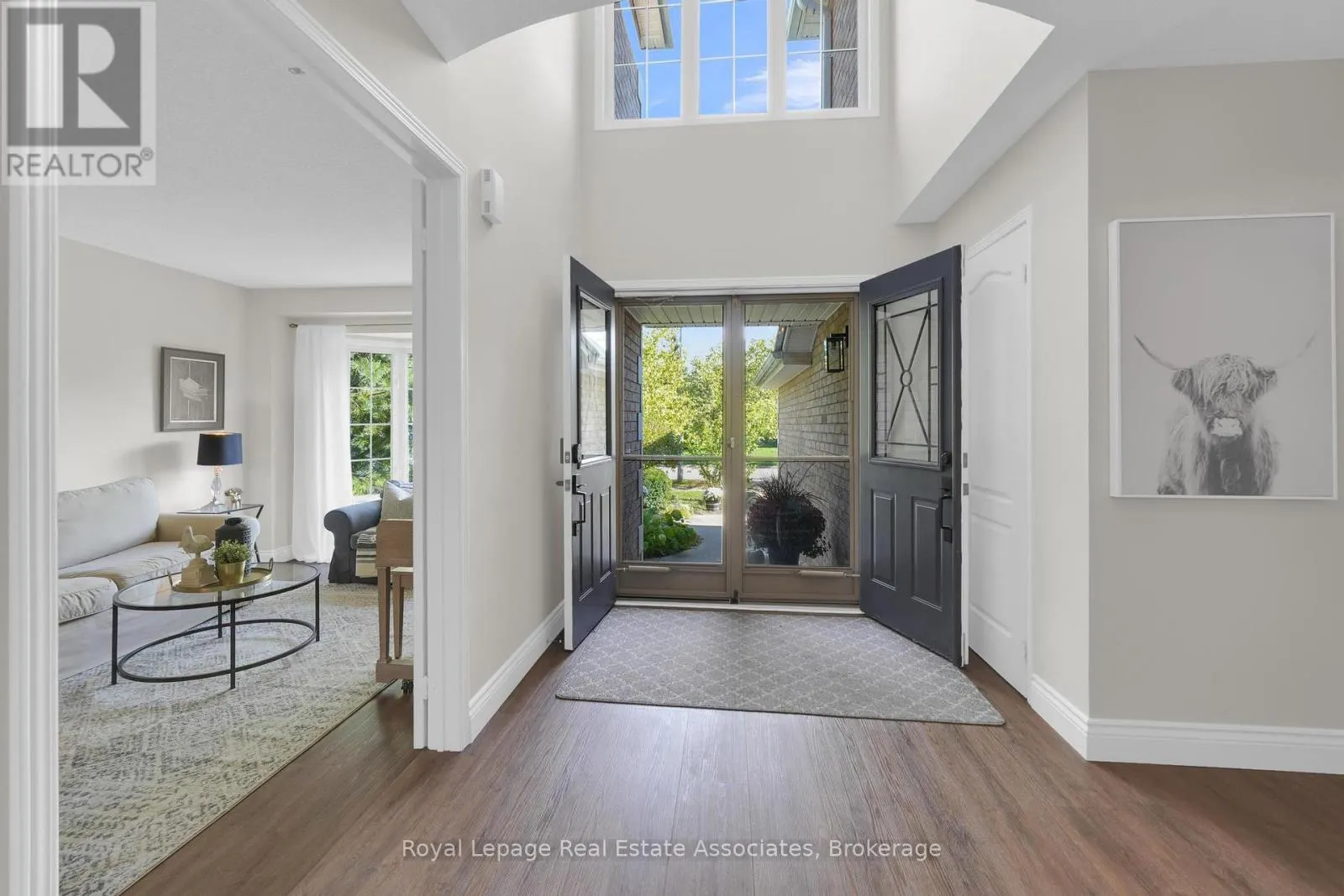 34 CURRY CRESCENT