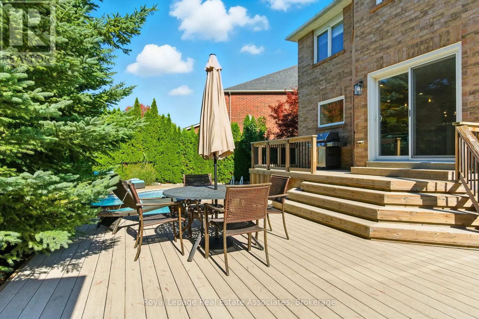 34 CURRY CRESCENT
