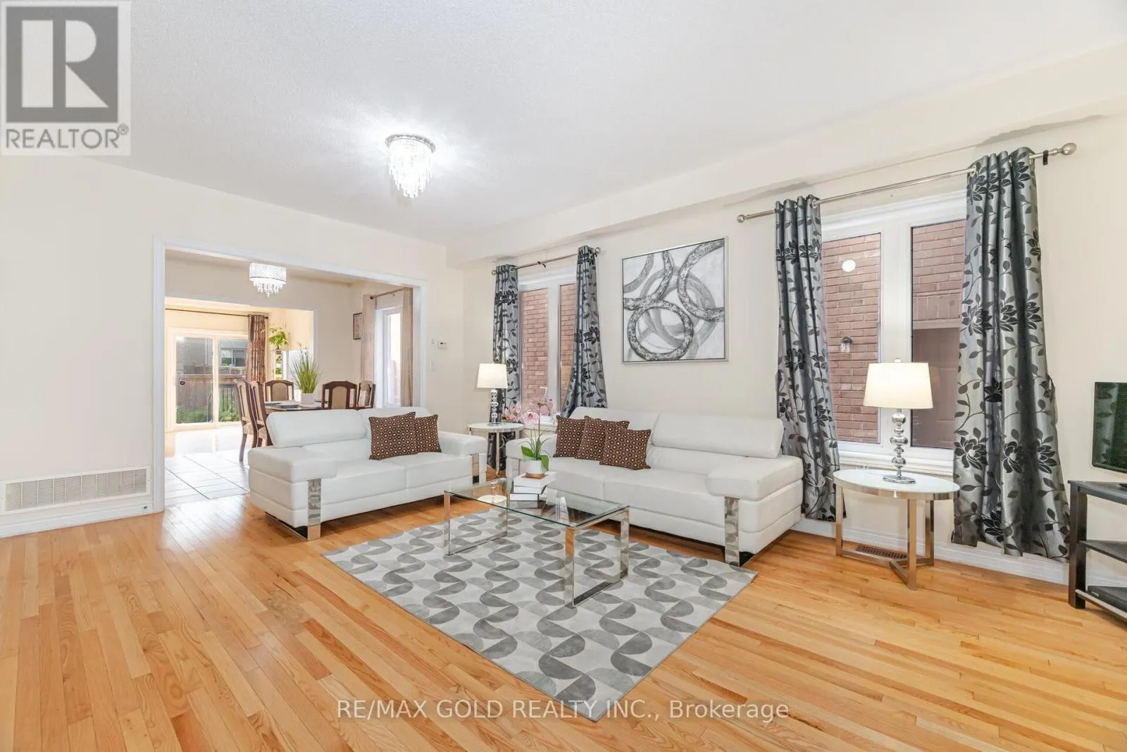 8 WASHBURN ROAD