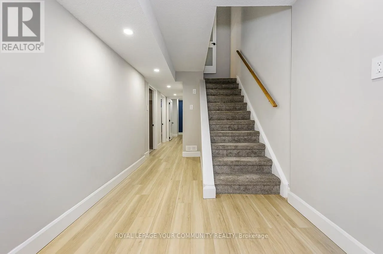 102 - 2120 RATHBURN ROAD E