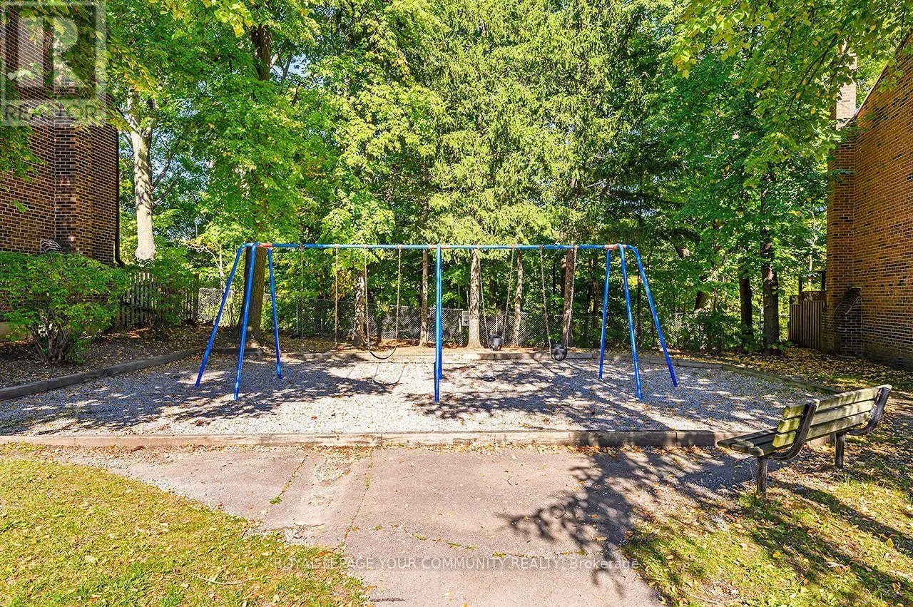102 - 2120 RATHBURN ROAD E
