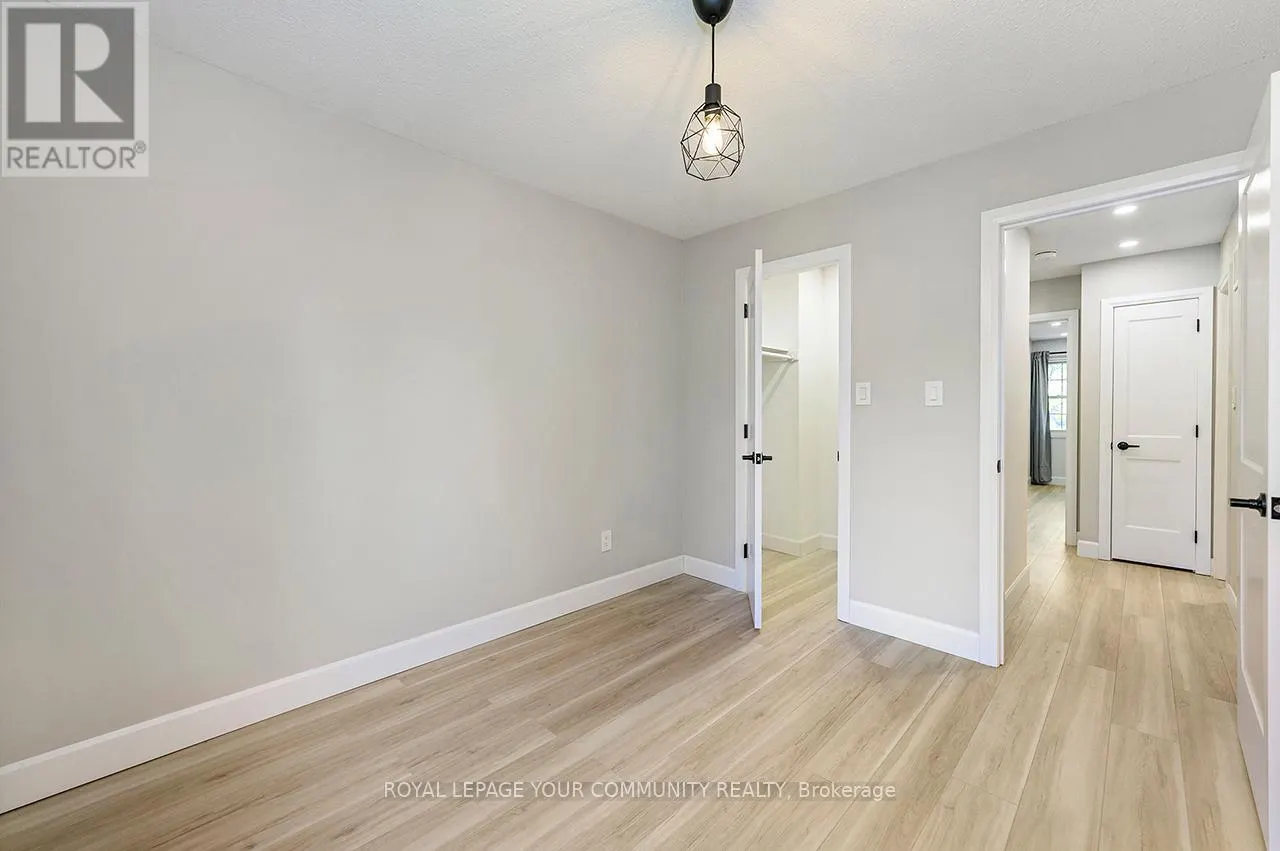 102 - 2120 RATHBURN ROAD E