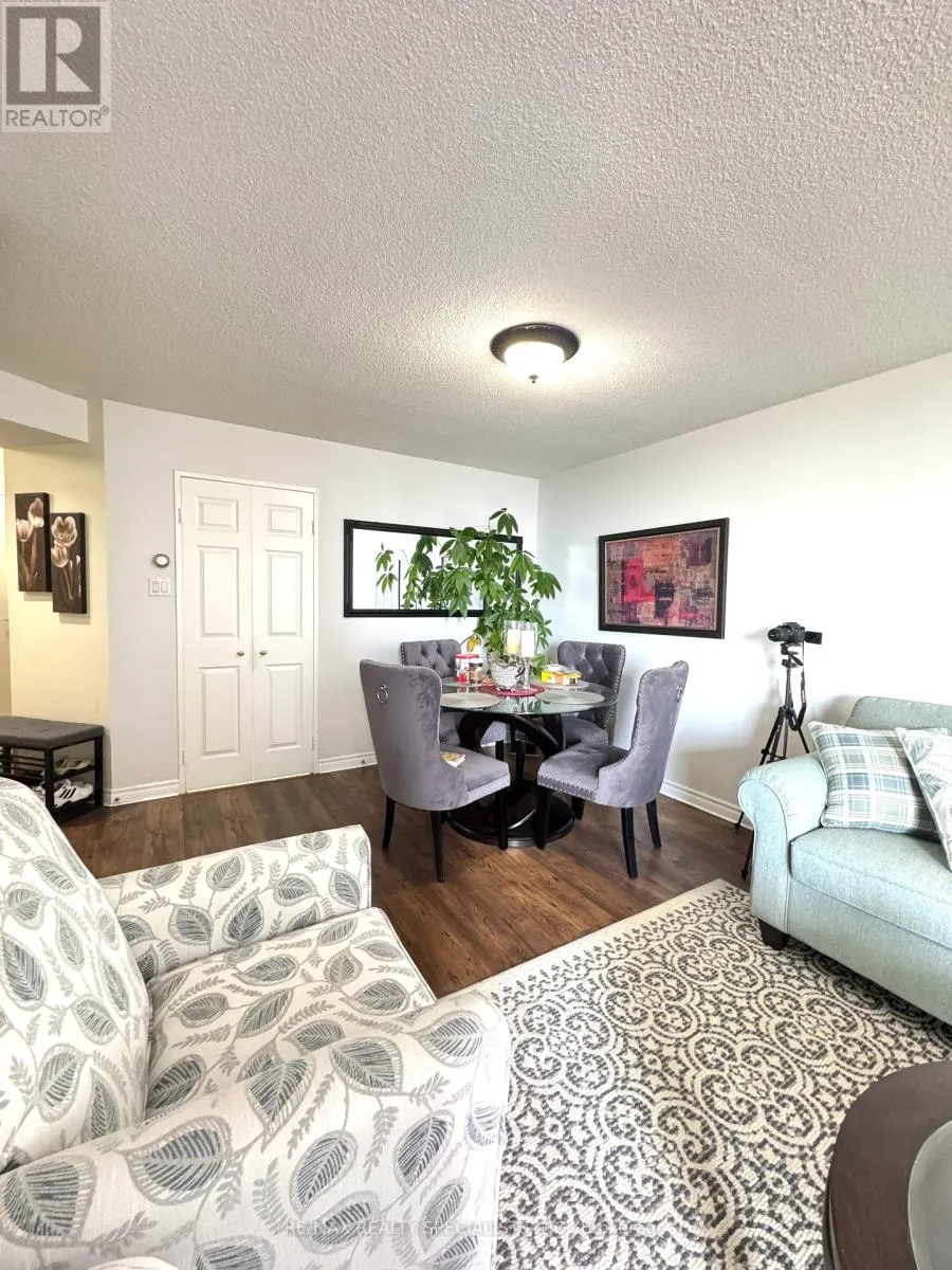 1807 - 4460 TUCANA COURT