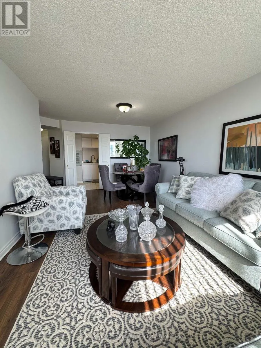 1807 - 4460 TUCANA COURT