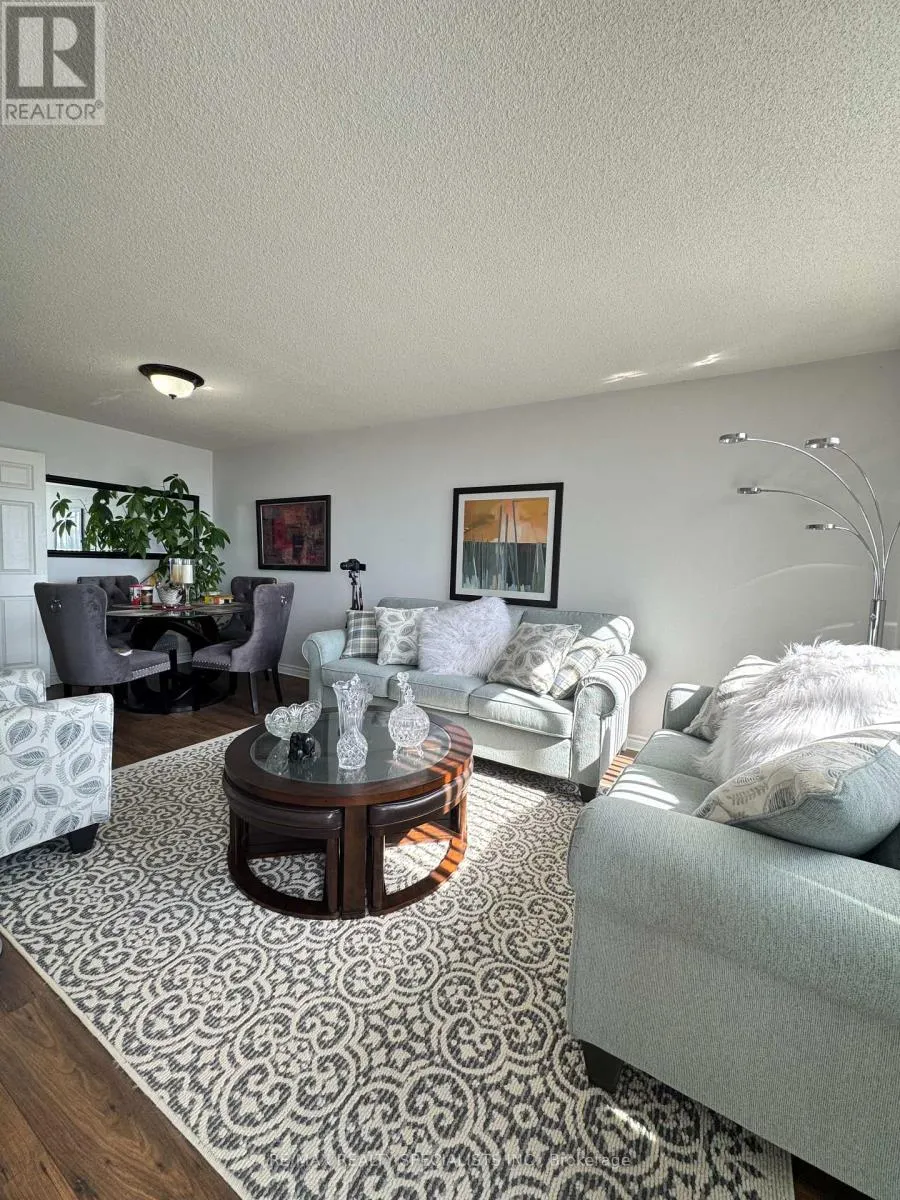 1807 - 4460 TUCANA COURT