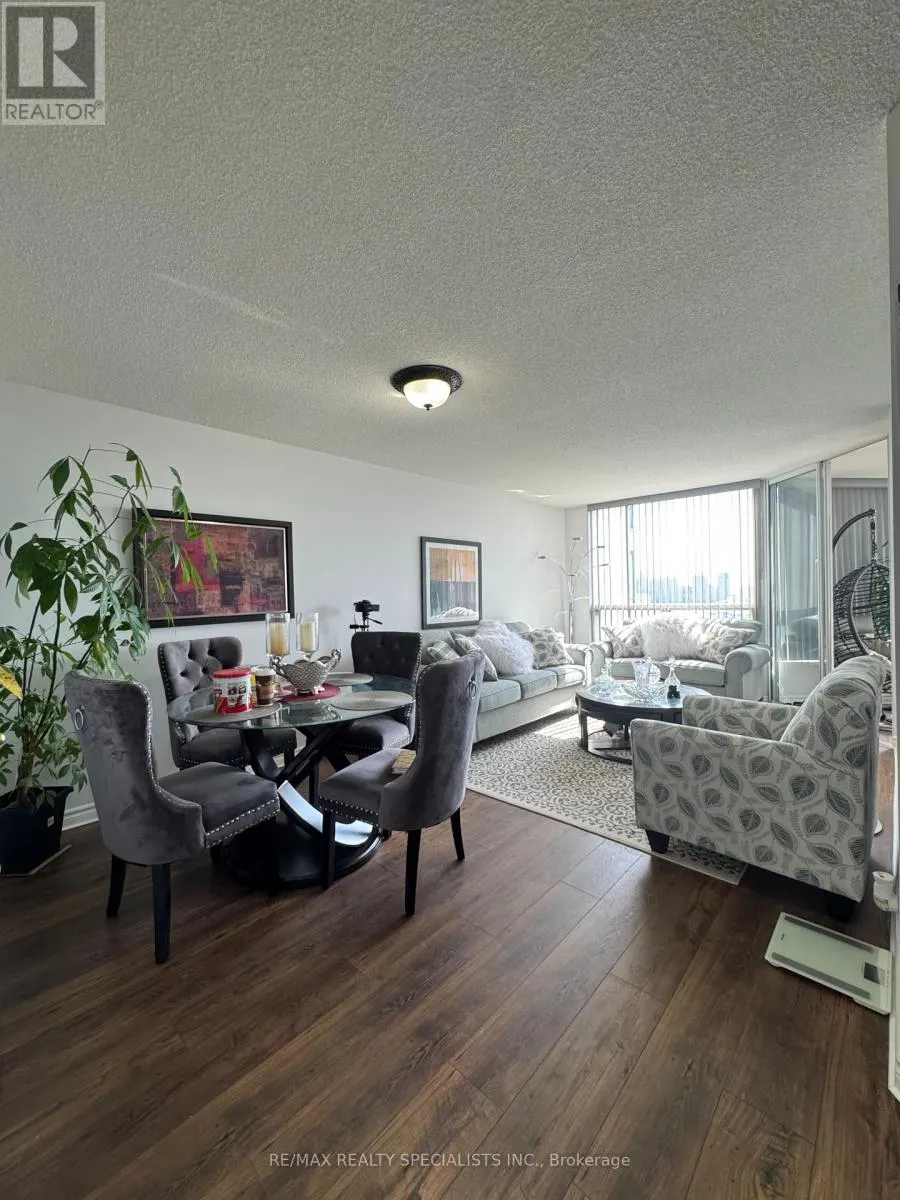 1807 - 4460 TUCANA COURT