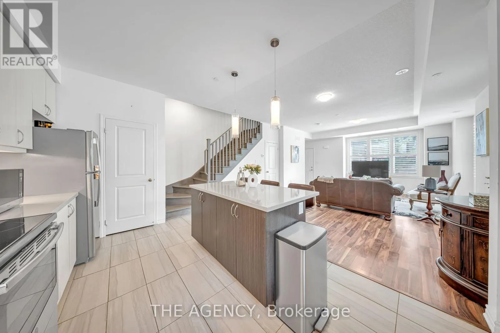 10 - 2212 BROMSGROVE ROAD