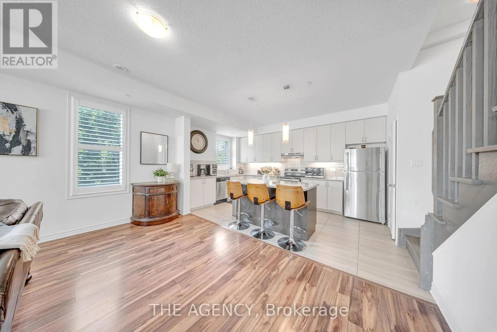 10 - 2212 BROMSGROVE ROAD