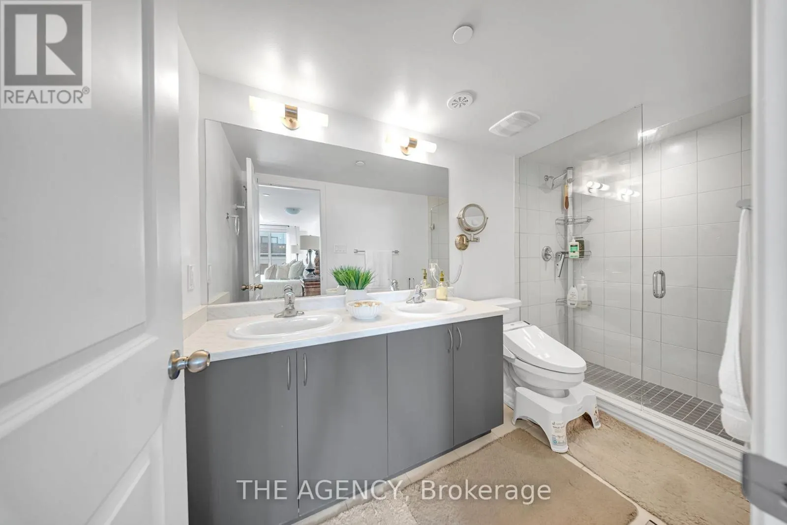 10 - 2212 BROMSGROVE ROAD