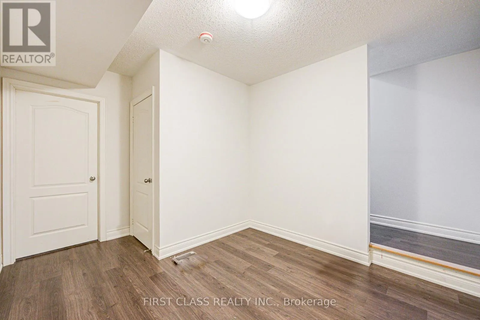 3103 STREAMWOOD PASSAGE