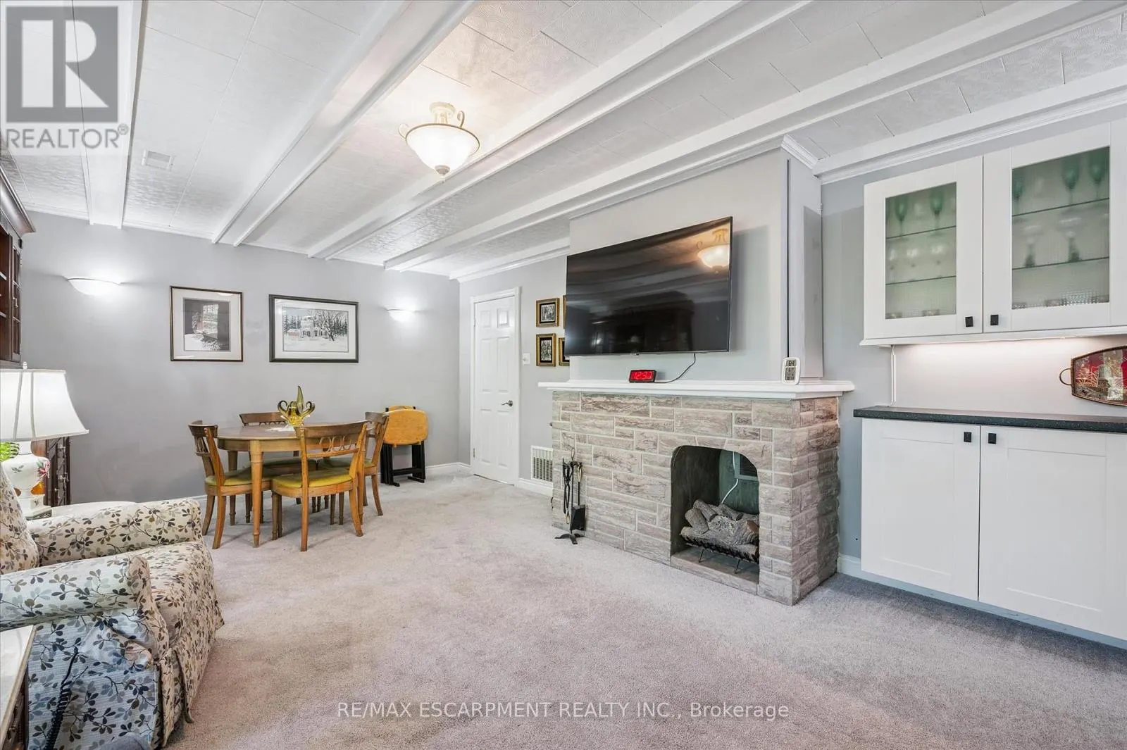 19 STEWARTTOWN ROAD