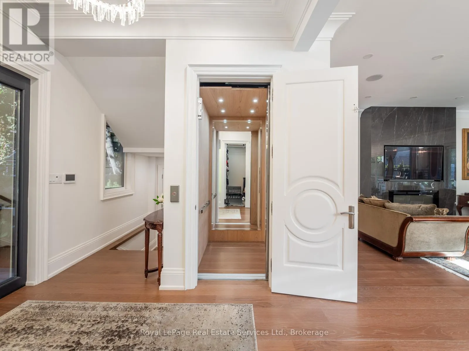 36 ANDERSON STREET