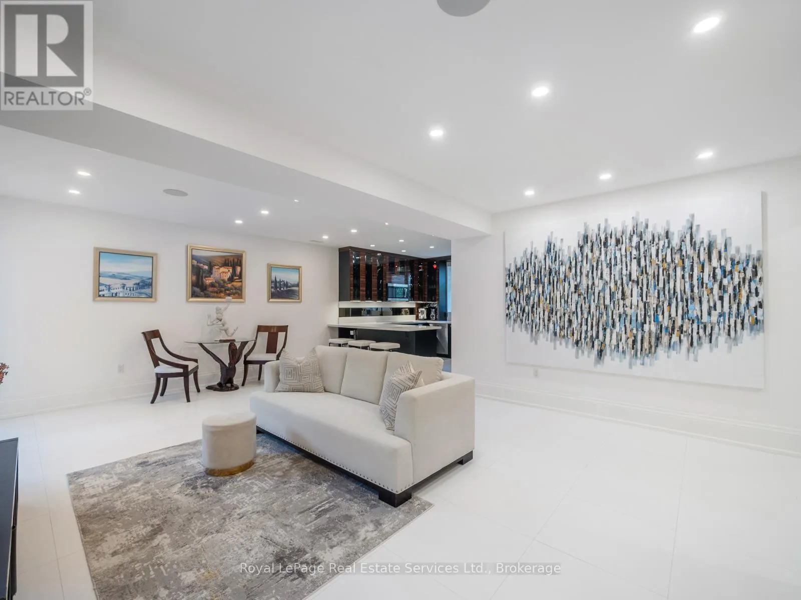 36 ANDERSON STREET