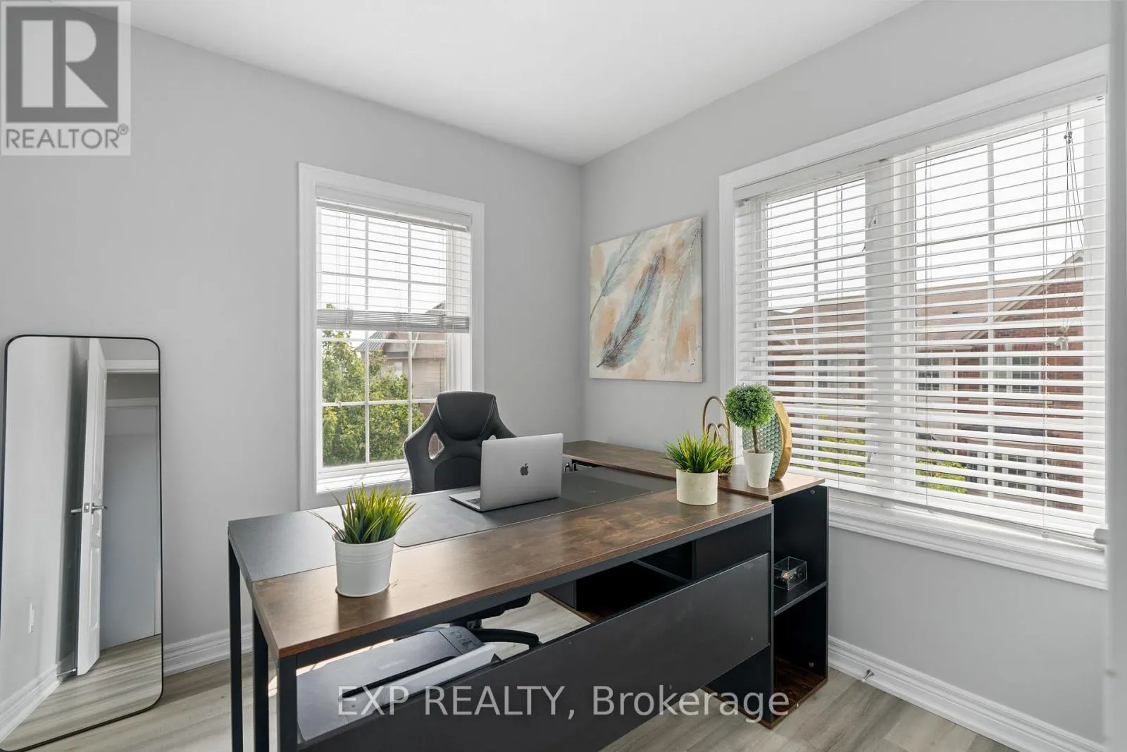 92 - 1401 PLAINS ROAD E