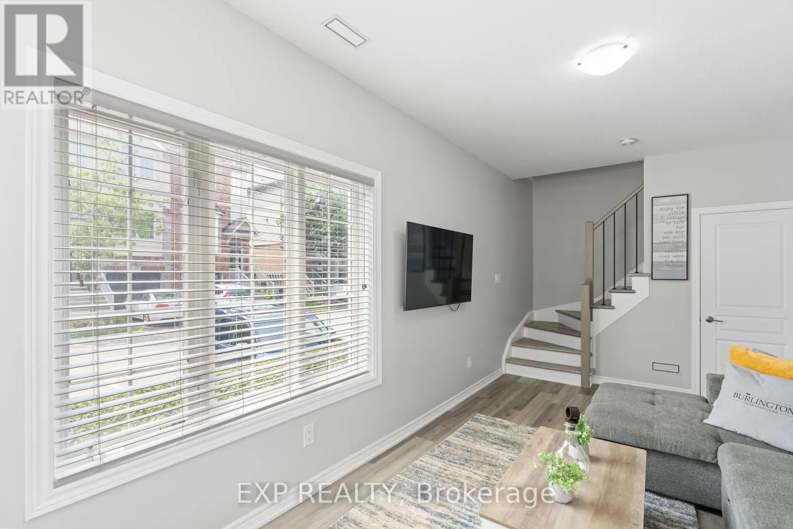 92 - 1401 PLAINS ROAD E