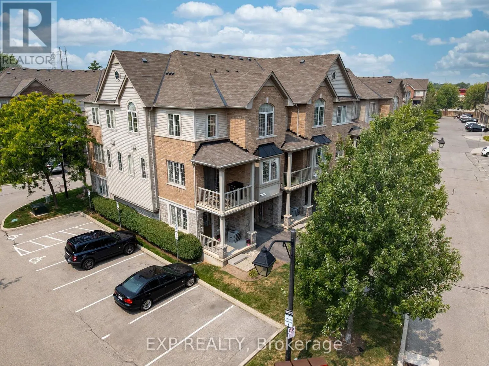 92 - 1401 PLAINS ROAD E