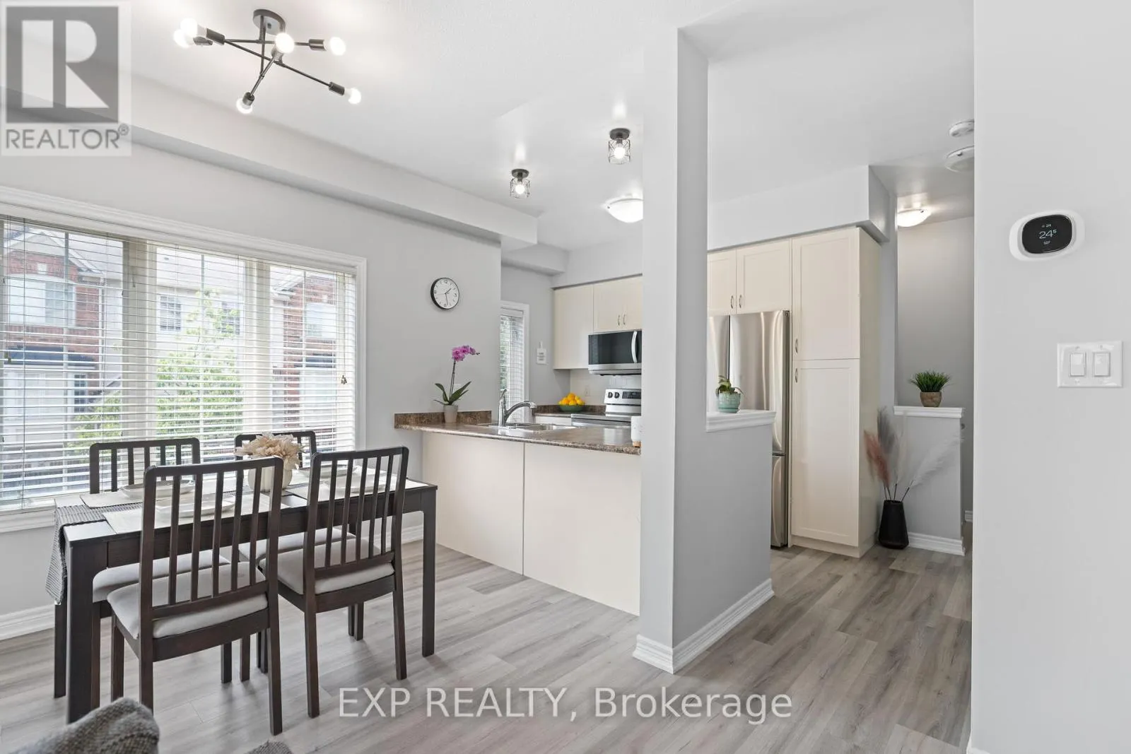 92 - 1401 PLAINS ROAD E