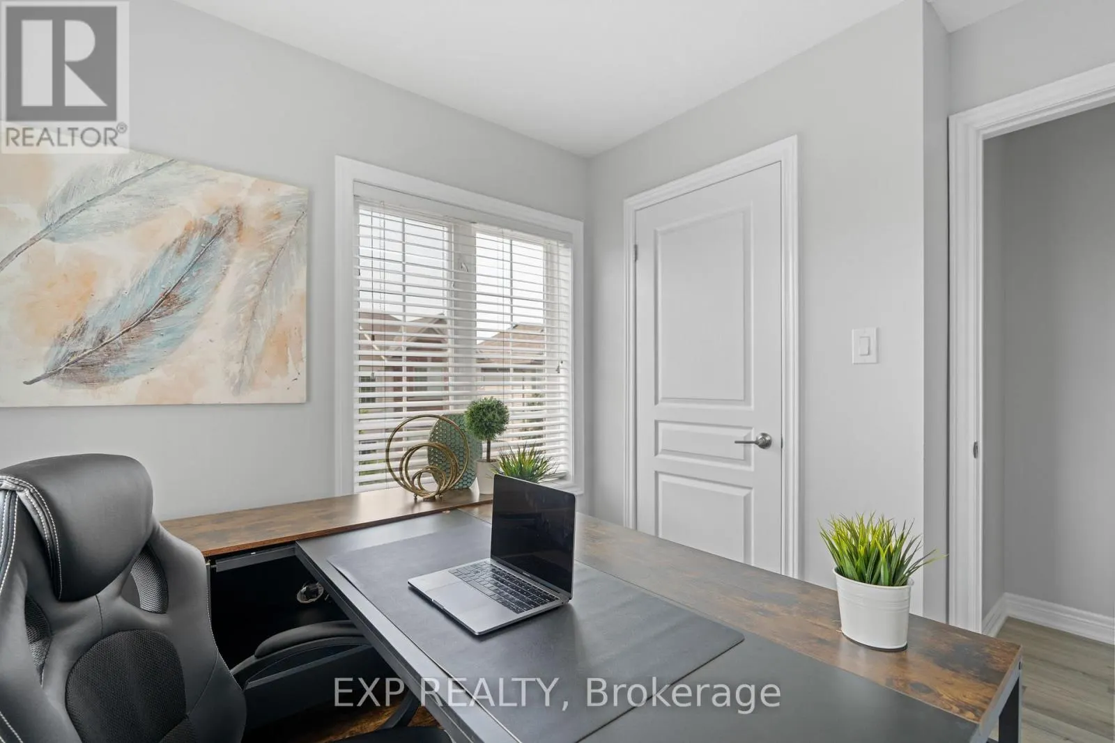 92 - 1401 PLAINS ROAD E