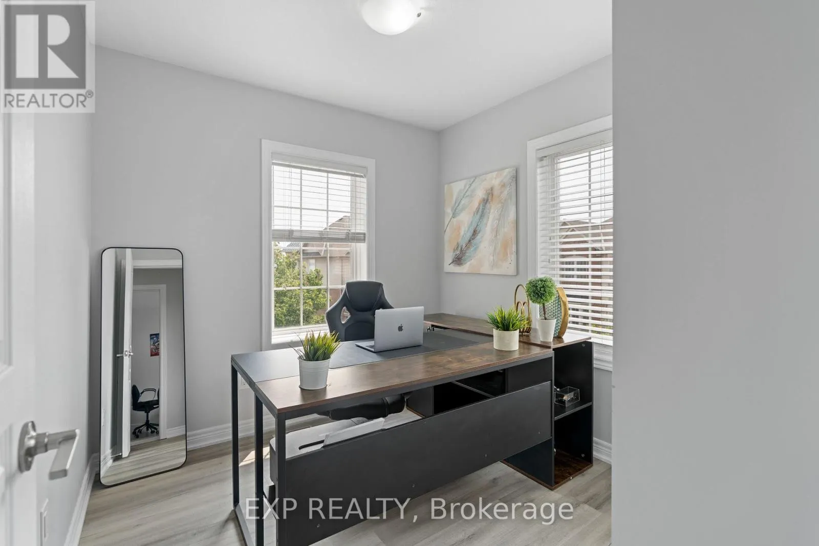 92 - 1401 PLAINS ROAD E