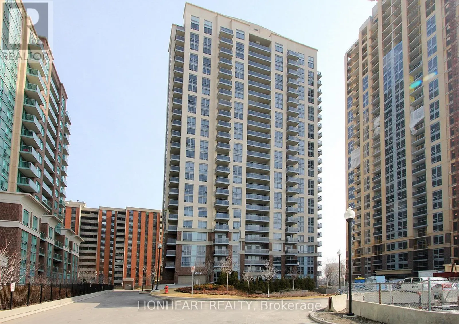 709 - 5 MICHAEL POWER PLACE