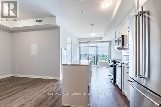 809 - 3006 WILLIAM CUTMORE BOULEVARD