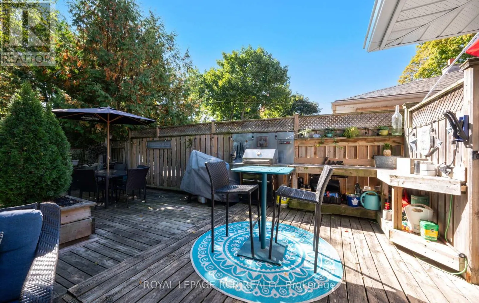 106 ZINA STREET