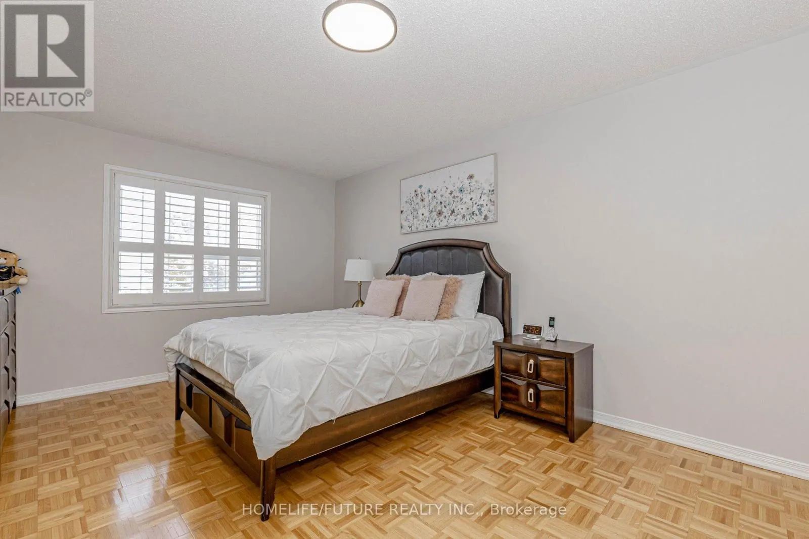 137 ZIA DODDA CRESCENT