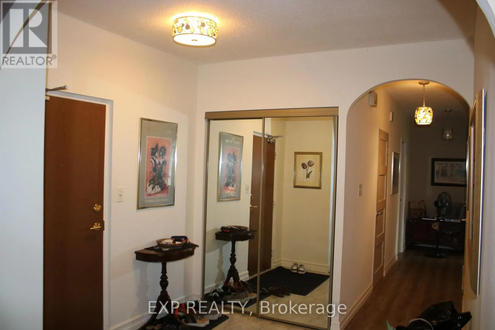 104 - 5250 LAKESHORE ROAD, #104