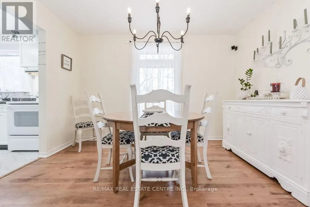 18 TOWNLINE