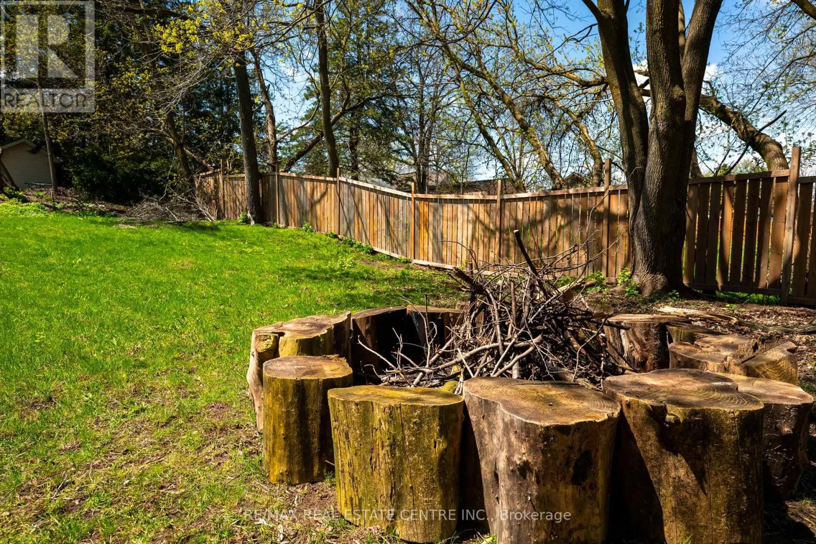 18 TOWNLINE