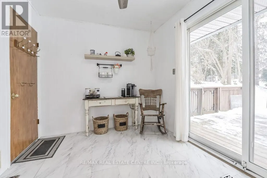 18 TOWNLINE