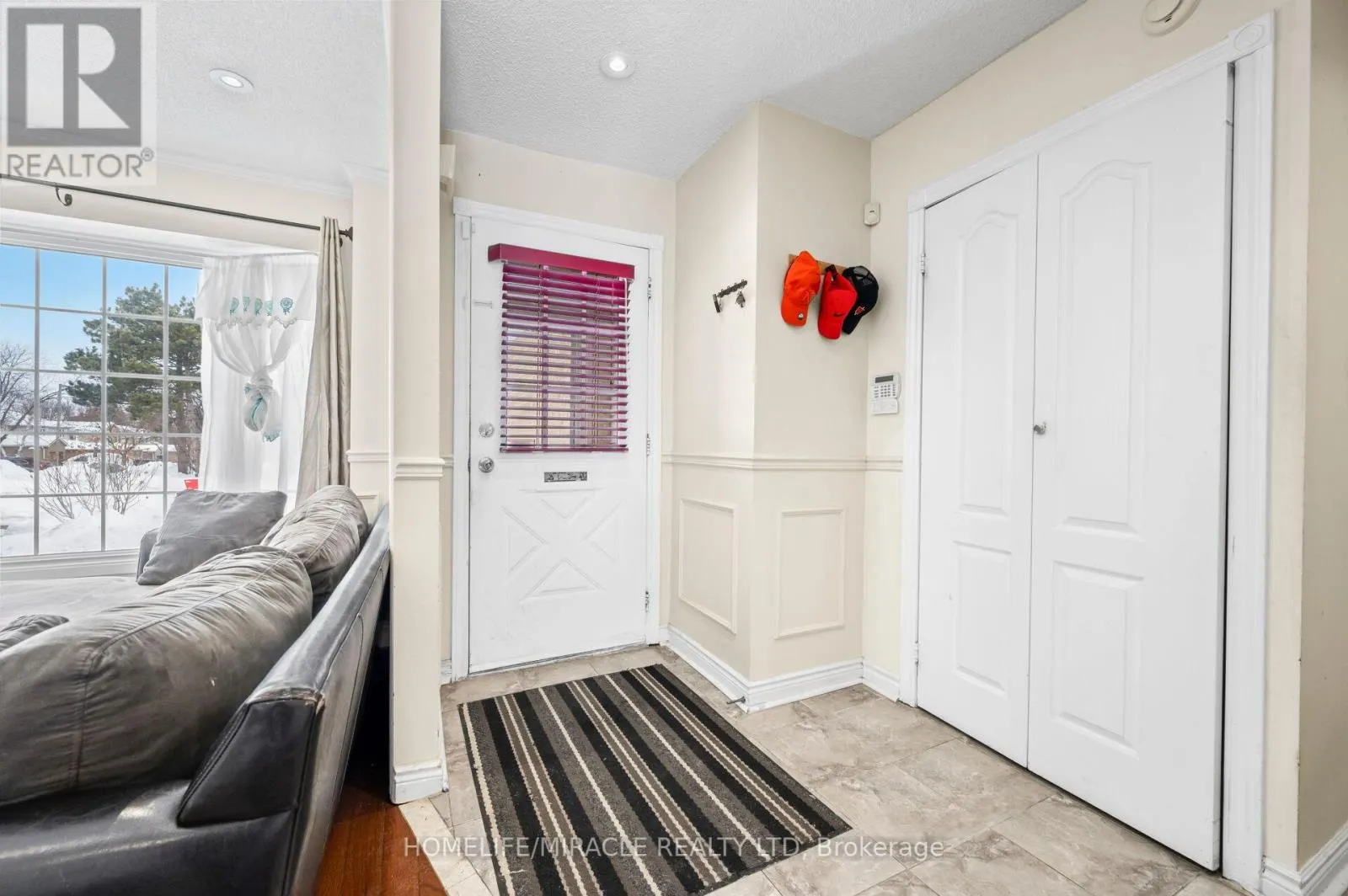 3124 PATRICK CRESCENT