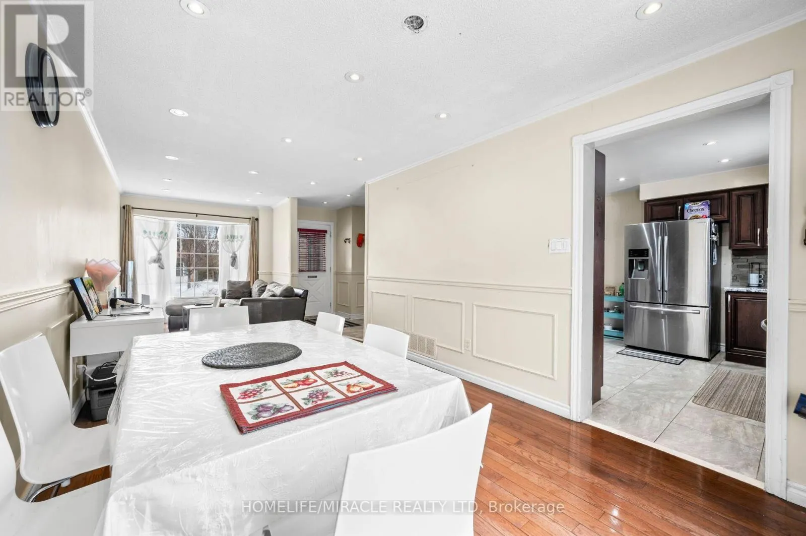 3124 PATRICK CRESCENT