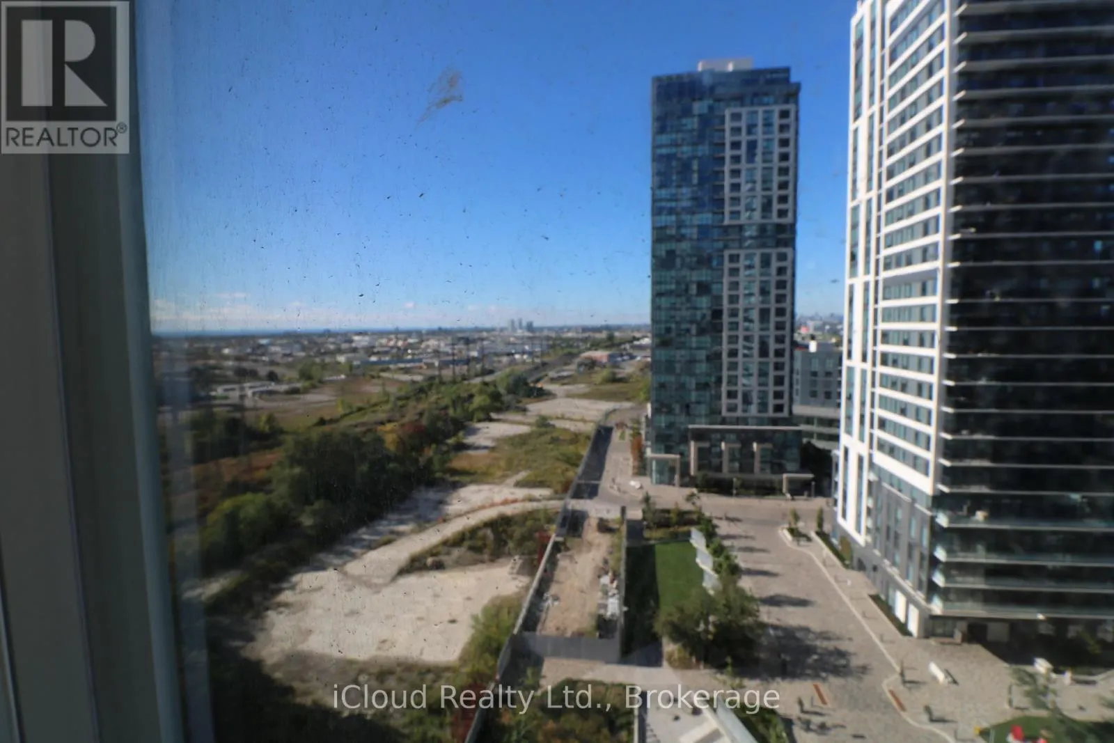 1502 - 101 SUBWAY CRESCENT