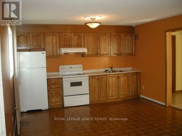 SIDE UNIT - 7463 SIGSBEE DRIVE