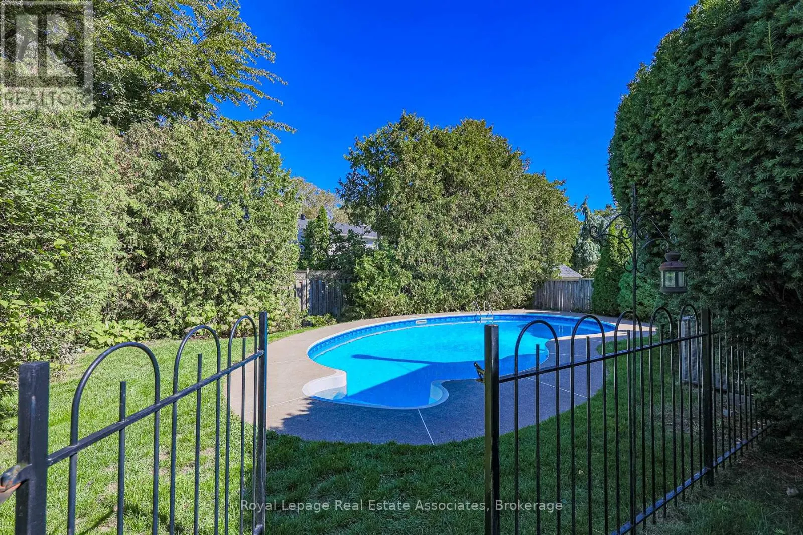 958 FLETCHER VALLEY CRESCENT