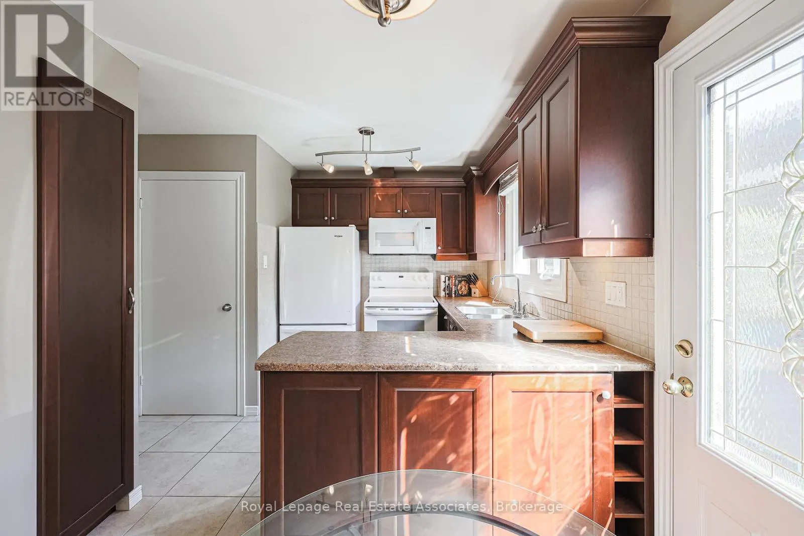 958 FLETCHER VALLEY CRESCENT
