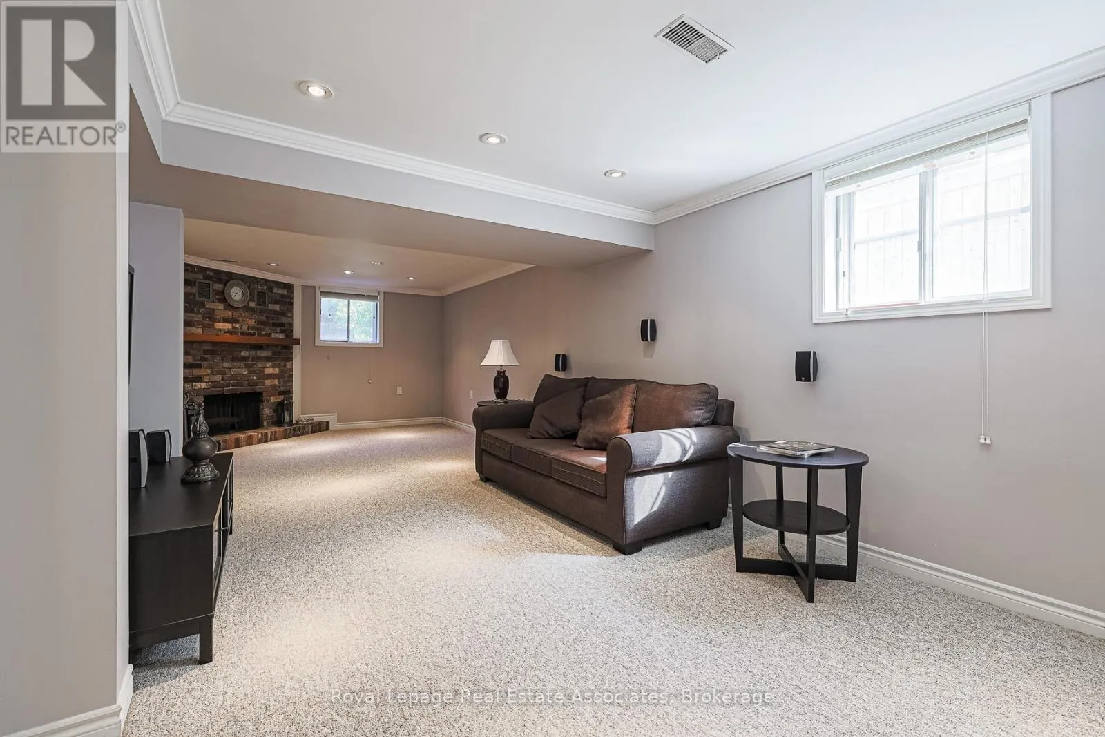 958 FLETCHER VALLEY CRESCENT