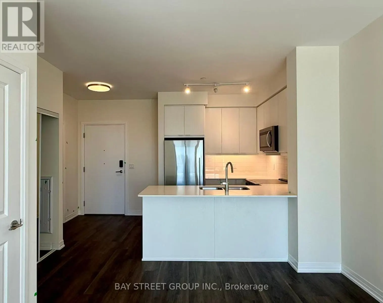 606 - 15 WATERGARDEN DRIVE, #606