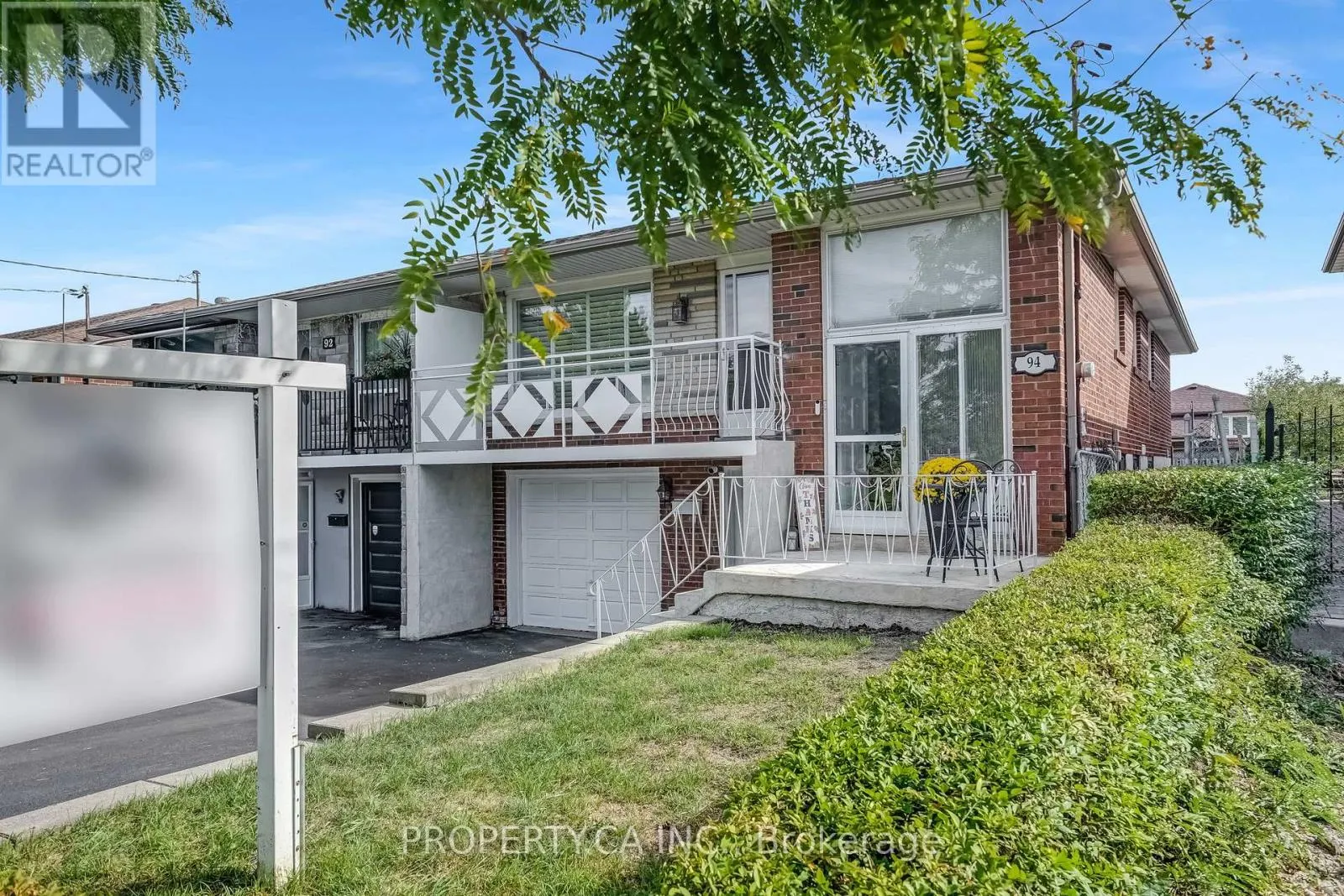 94 BAMFORD CRESCENT