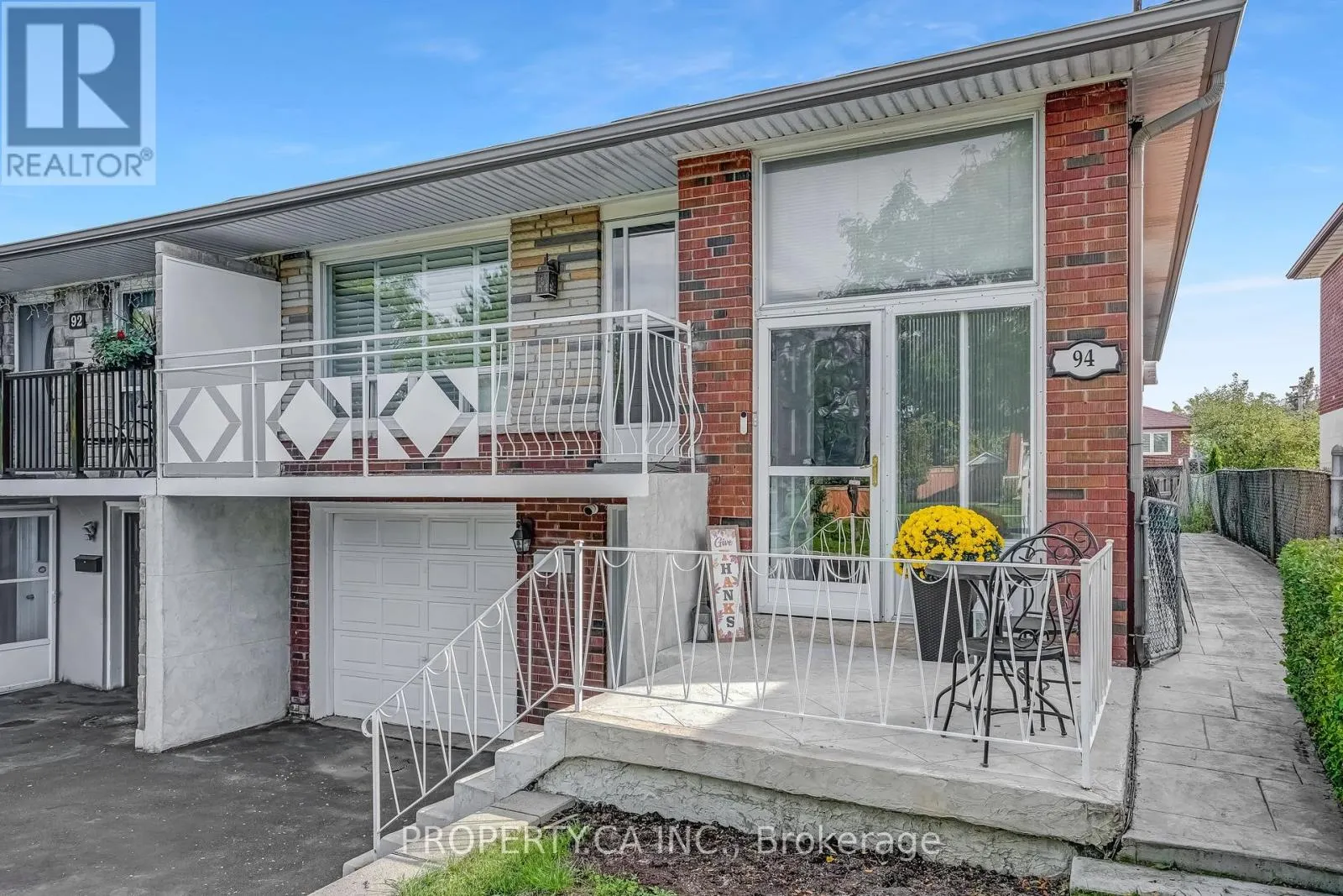 94 BAMFORD CRESCENT