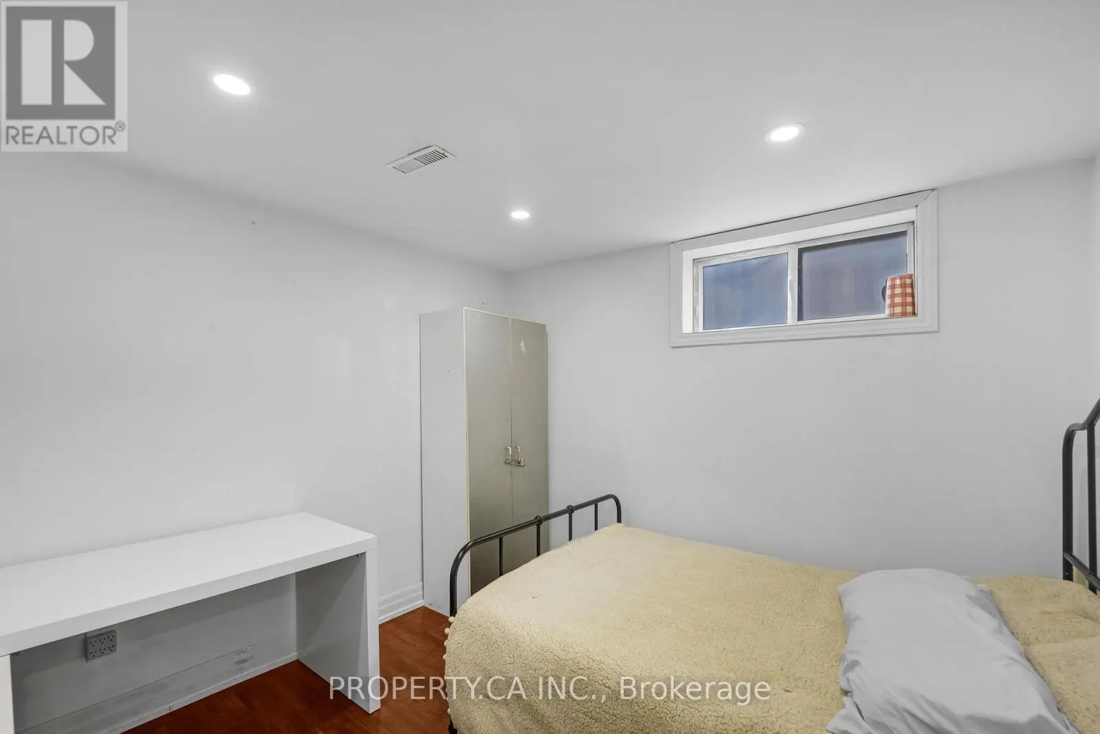 94 BAMFORD CRESCENT