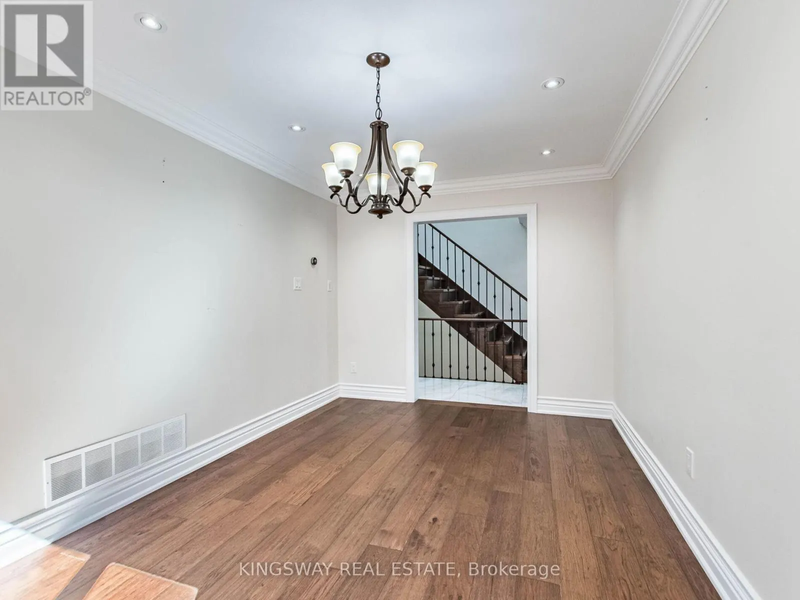 58 LEEWARD DRIVE