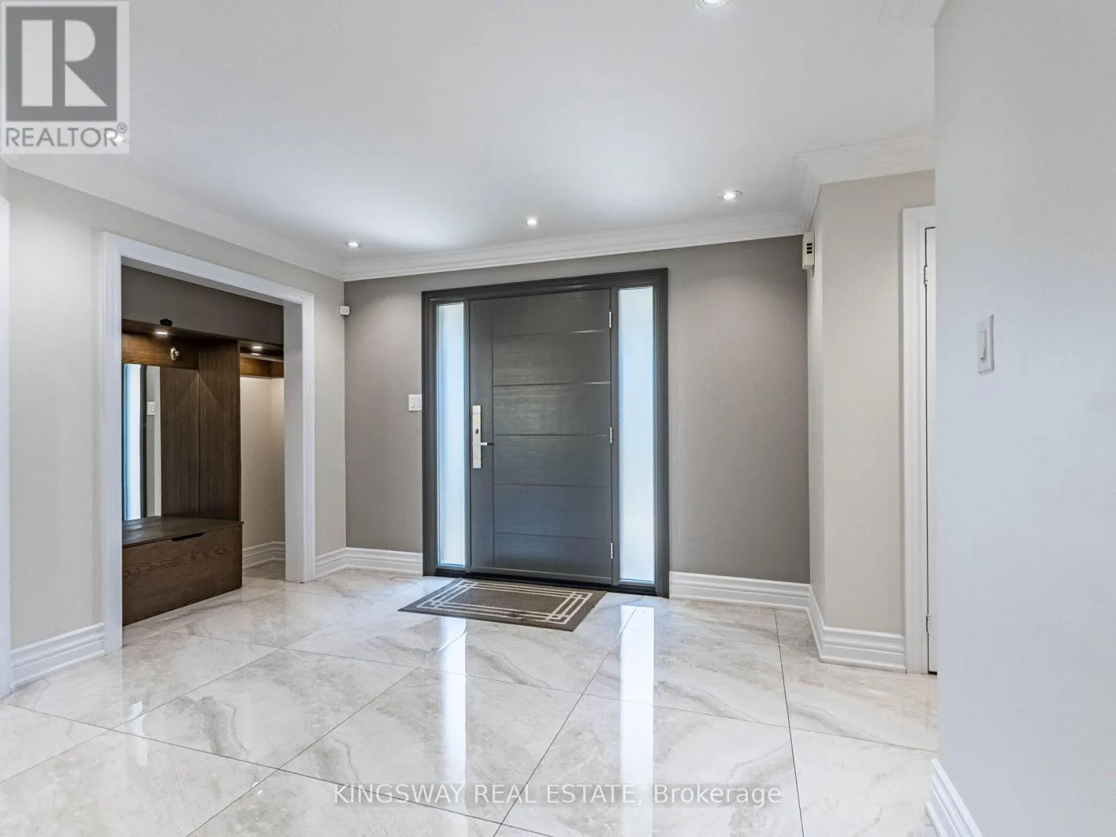 58 LEEWARD DRIVE